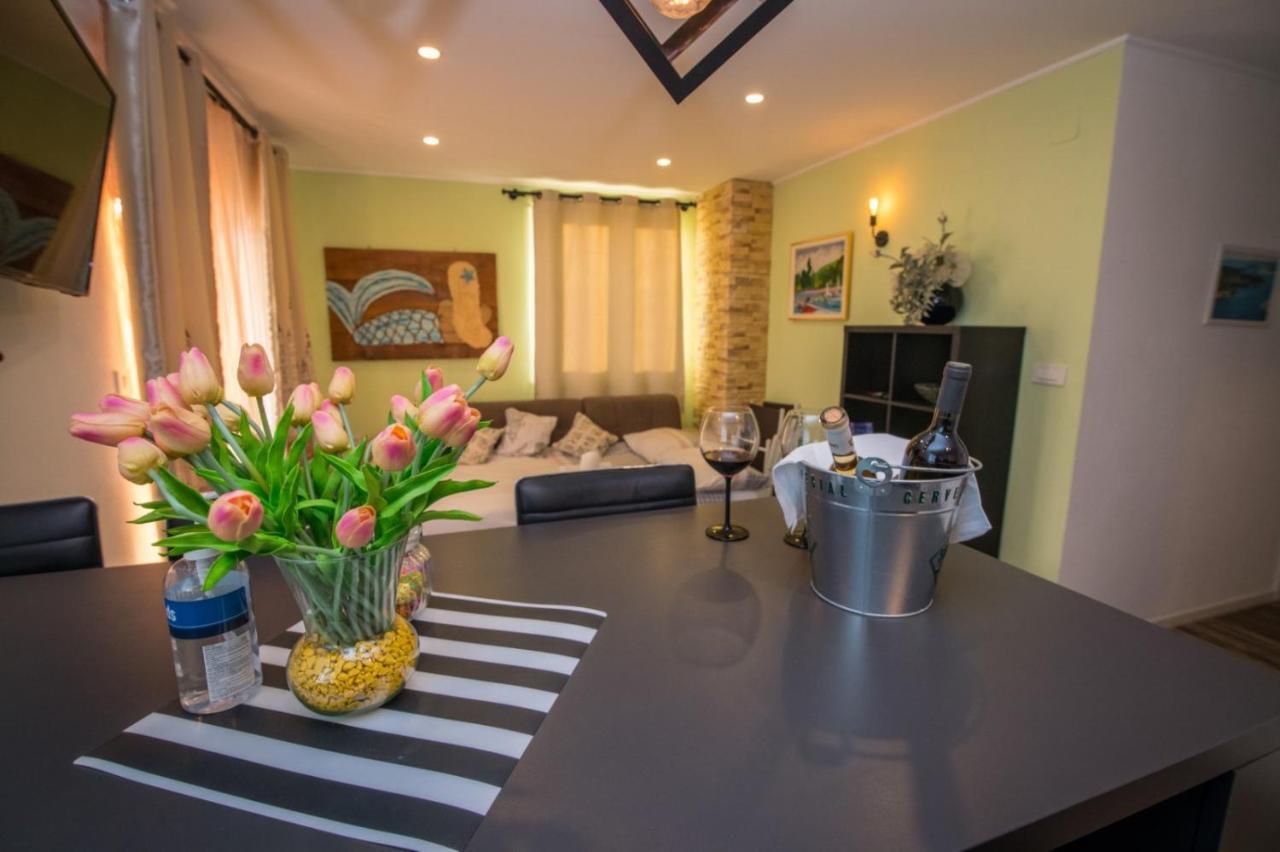 Apartment Traversa Novalja Exterior photo